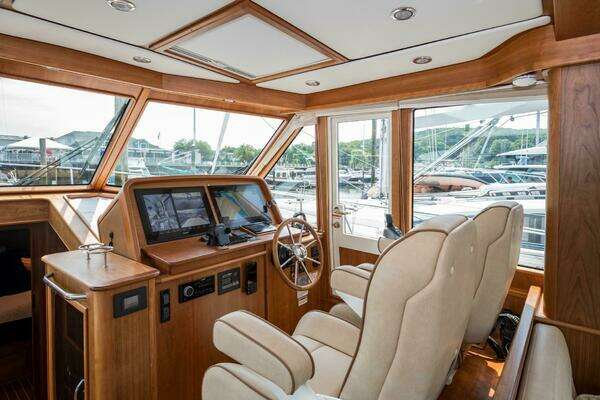 Sabre 43 Salon Express Yacht For Sale