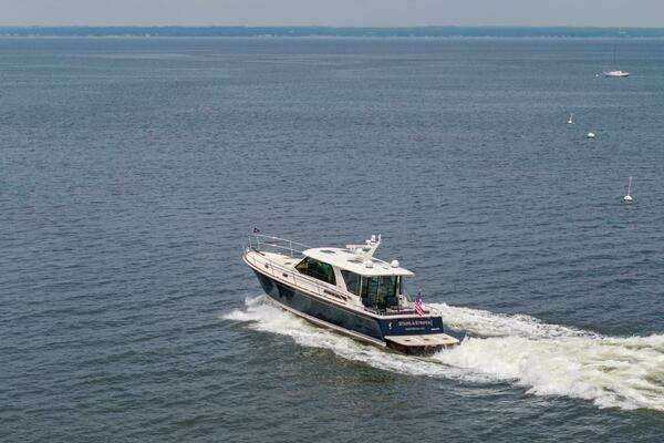 Sabre 43 Salon Express Yacht For Sale