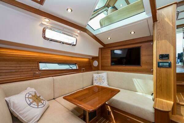 Sabre 43 Salon Express Yacht For Sale