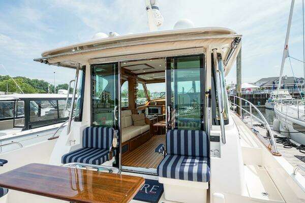 Sabre 43 Salon Express Yacht For Sale