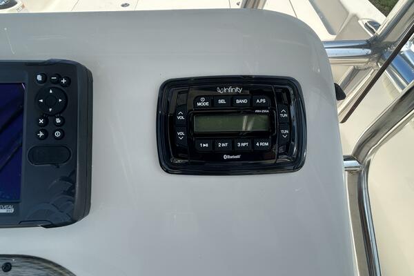 19ft Carolina Skiff Yacht For Sale