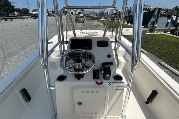 19ft Carolina Skiff Yacht For Sale