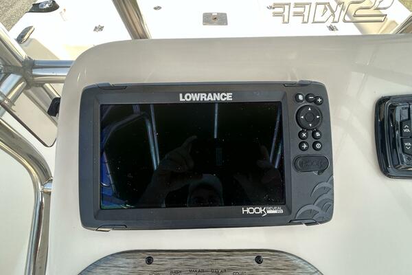 19ft Carolina Skiff Yacht For Sale