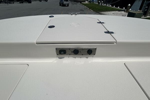 19ft Carolina Skiff Yacht For Sale