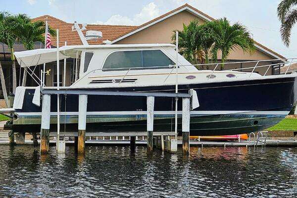 Back Cove 37 Yacht For Sale