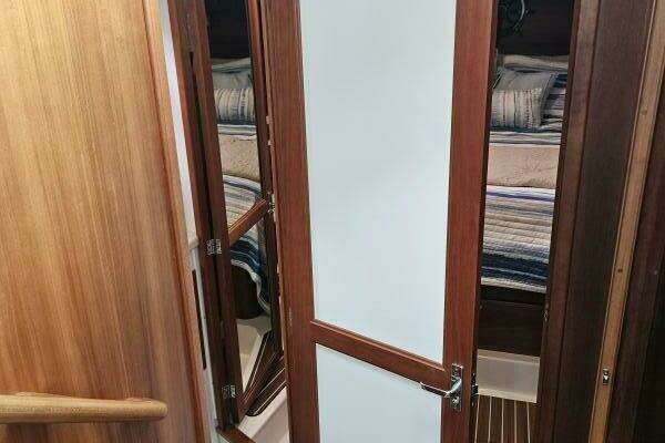 Back Cove 37 Yacht For Sale