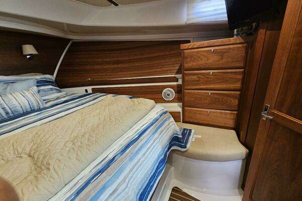 Back Cove 37 Yacht For Sale