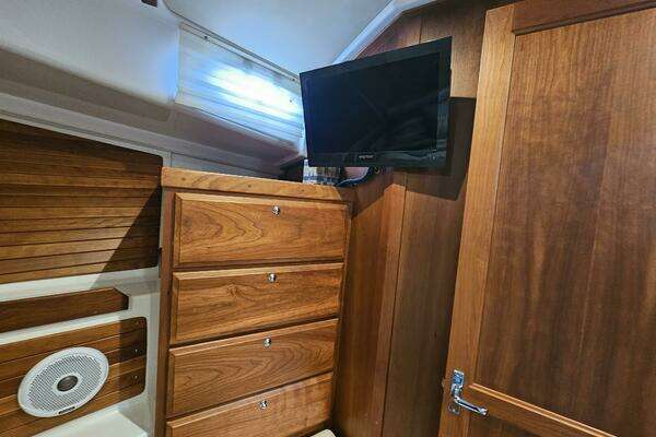 Back Cove 37 Yacht For Sale