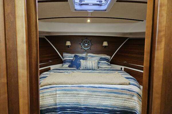Back Cove 37 Yacht For Sale