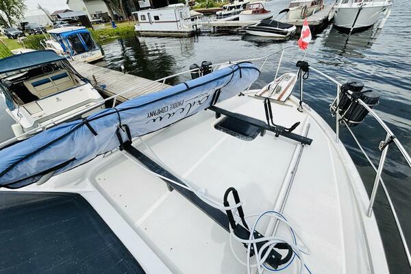 MISS DAISY 35ft President Yacht For Sale