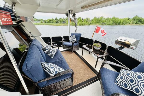 MISS DAISY 35ft President Yacht For Sale