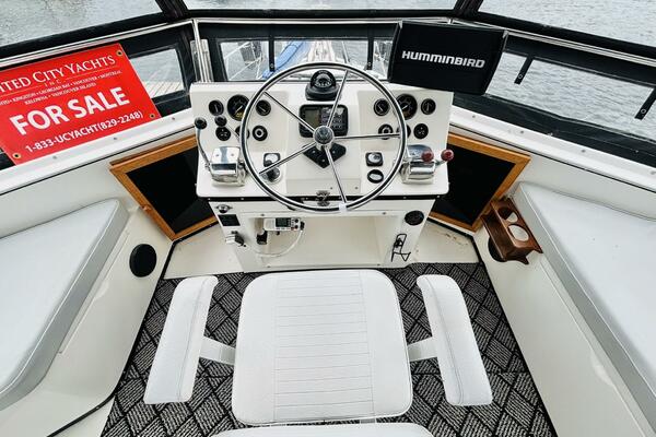 MISS DAISY 35ft President Yacht For Sale