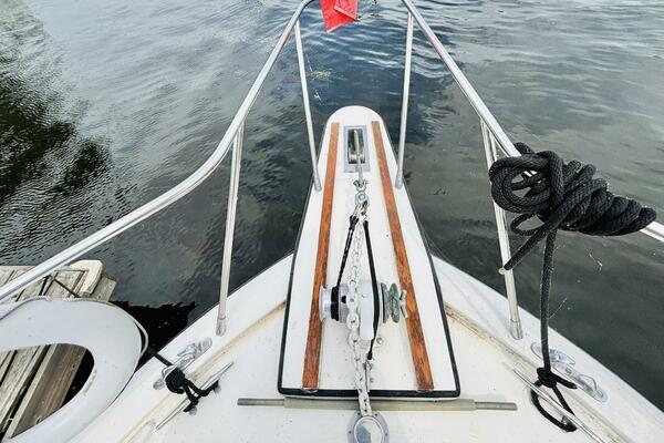 MISS DAISY 35ft President Yacht For Sale