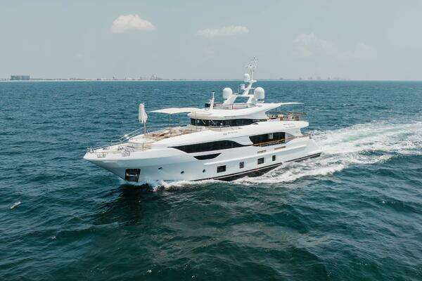 Benetti Delfino 95 Yacht For Sale