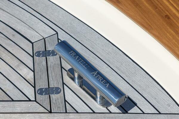 32ft Fratelli Aprea Yacht For Sale