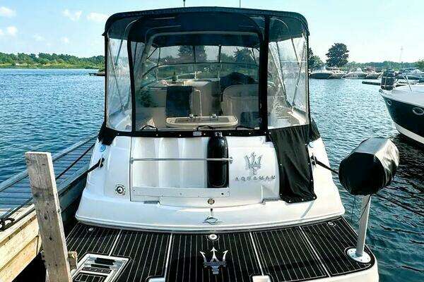 29-ft-Rinker-2004-290 FIESTA VEE-AQUAMAN CORNWALL Ontario Canada  yacht for sale