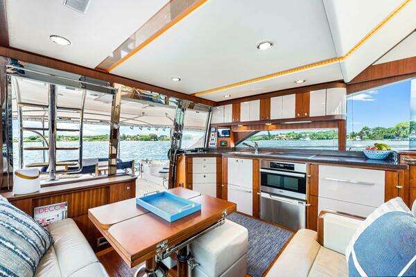 Riviera Belize 54 Daybridge Yacht For Sale