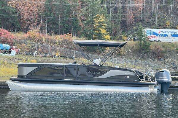 23-ft-Godfrey-2024-MC255DFL-British Columbia Canada yacht for sale