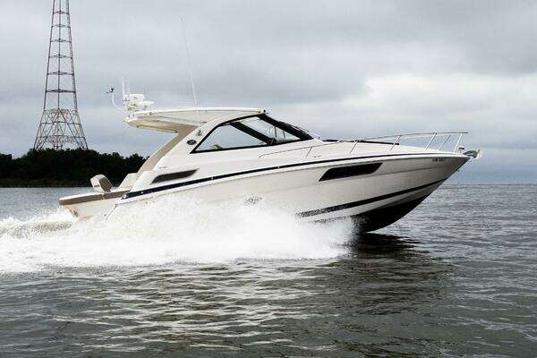 35-ft-Regal-2017-35 Sport Coupe-Annapolis Maryland United States yacht for sale