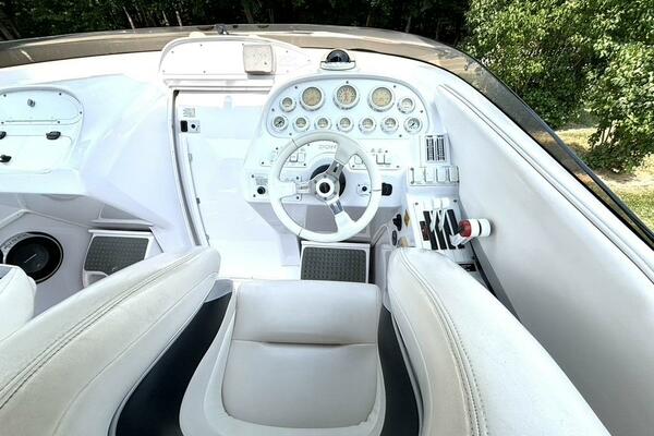 33ft Donzi Yacht For Sale