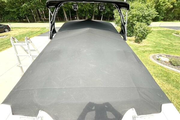 33ft Donzi Yacht For Sale