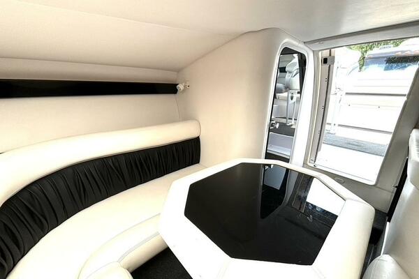 33ft Donzi Yacht For Sale