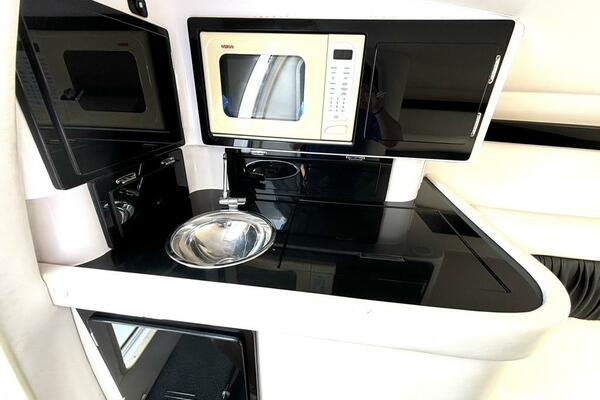 33ft Donzi Yacht For Sale