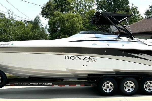 33ft Donzi Yacht For Sale