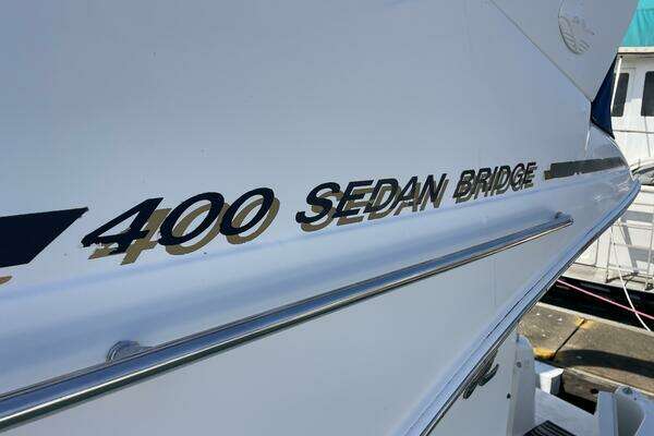 Photo of the 2000 Sea Ray 400 Sedan Bridge "Music Man"