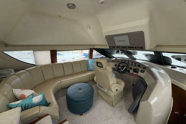 Photo of the 2004 Carver 56 Voyager "Carlet Vivian IV"