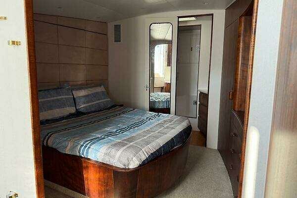 Hines-Farley 47 Yacht For Sale