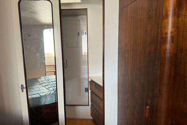 Hines-Farley 47 Yacht For Sale