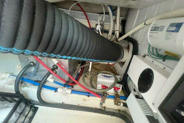 Back Cove 34 Yacht For Sale