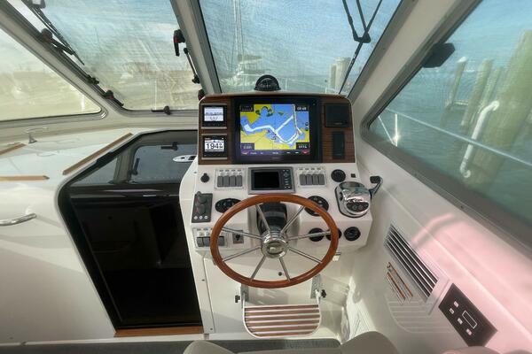 Merroir 34ft Back Cove Yacht For Sale
