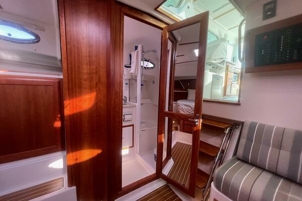 Merroir 34ft Back Cove Yacht For Sale