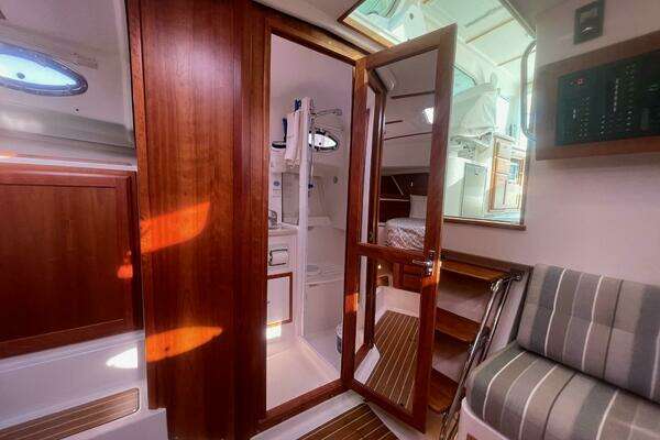 Back Cove 34 Yacht For Sale