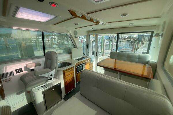 Back Cove 34 Yacht For Sale