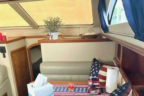 Cruisers Yachts 405 Express Motoryacht Yacht For Sale