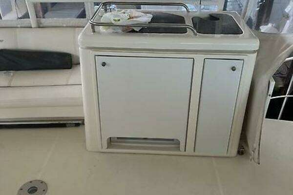 Cruisers Yachts 405 Express Motoryacht Yacht For Sale