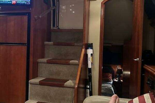 Cruisers Yachts 405 Express Motoryacht Yacht For Sale