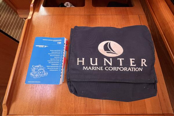 Intention 36ft Hunter Yacht For Sale