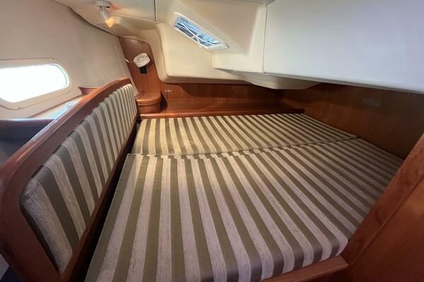 Intention 36ft Hunter Yacht For Sale