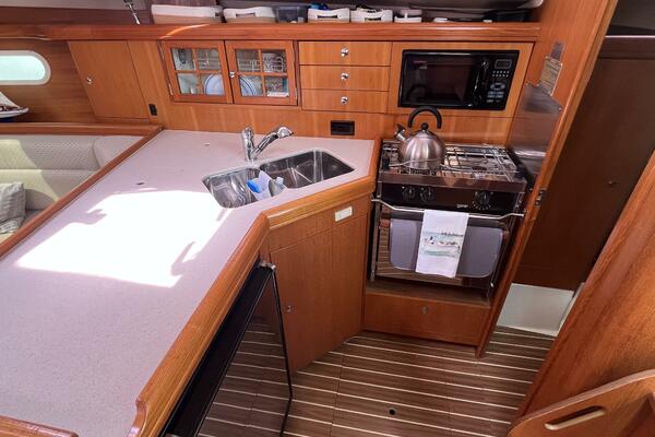 Intention 36ft Hunter Yacht For Sale