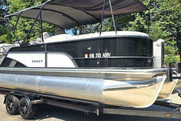 22-ft-Crest-2023-Classic 220 Platinum SLRC-Lake Oswego Oregon United States yacht for sale