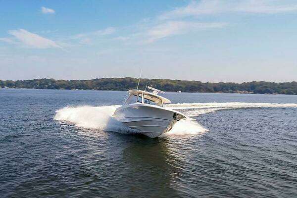 Boston Whaler 350 Realm Yacht For Sale