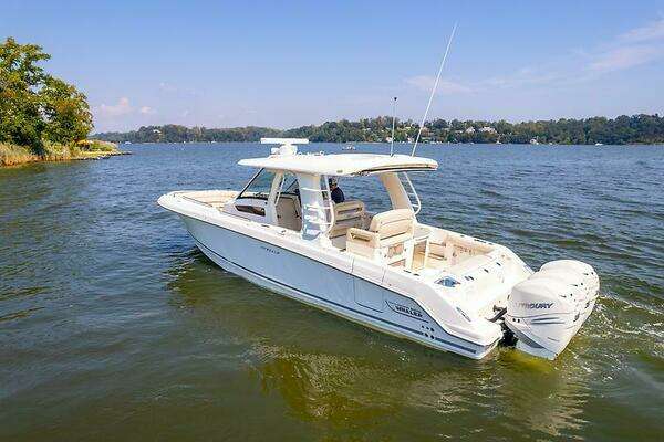 Boston Whaler 350 Realm Yacht For Sale