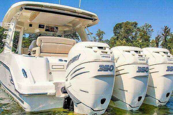 Boston Whaler 350 Realm Yacht For Sale