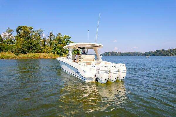 Boston Whaler 350 Realm Yacht For Sale