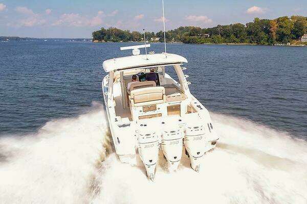 Boston Whaler 350 Realm Yacht For Sale