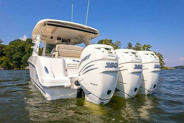 Boston Whaler 350 Realm Yacht For Sale